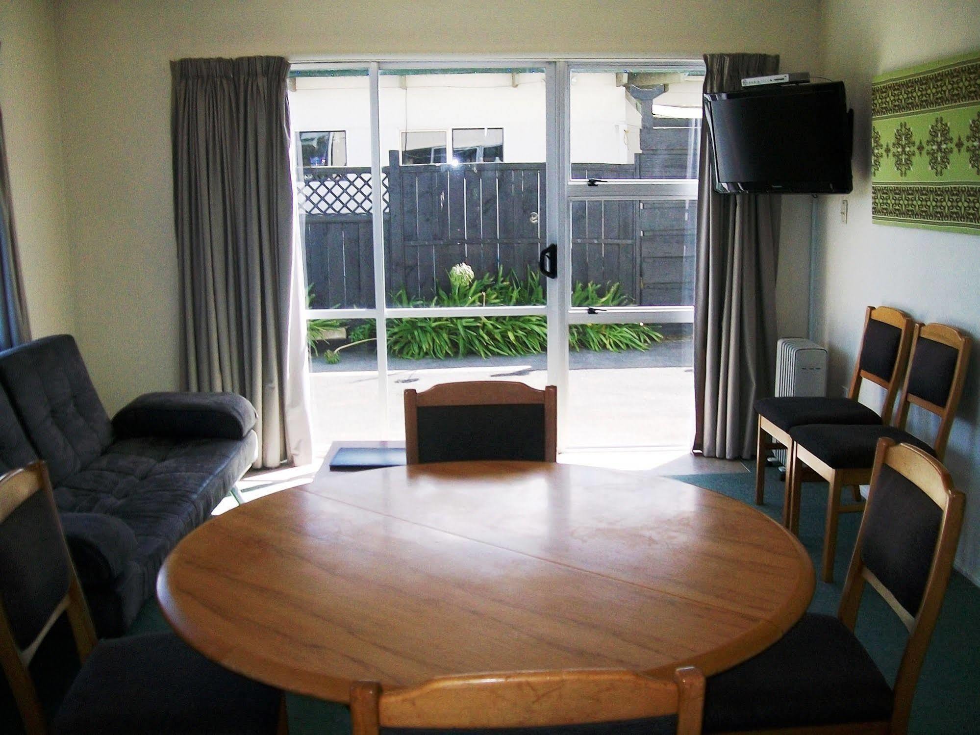 Cedar Court Motel Napier Exterior foto